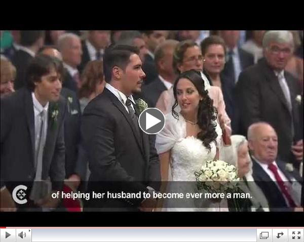 Pope marries 20 couples